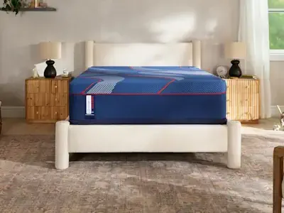 Sealy Posturepedic hybrid mattress image